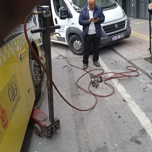 BAKIROĞLU LASTİK 7/24 YOL YARDIM
