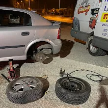 ÜNLER OTO LASTİK