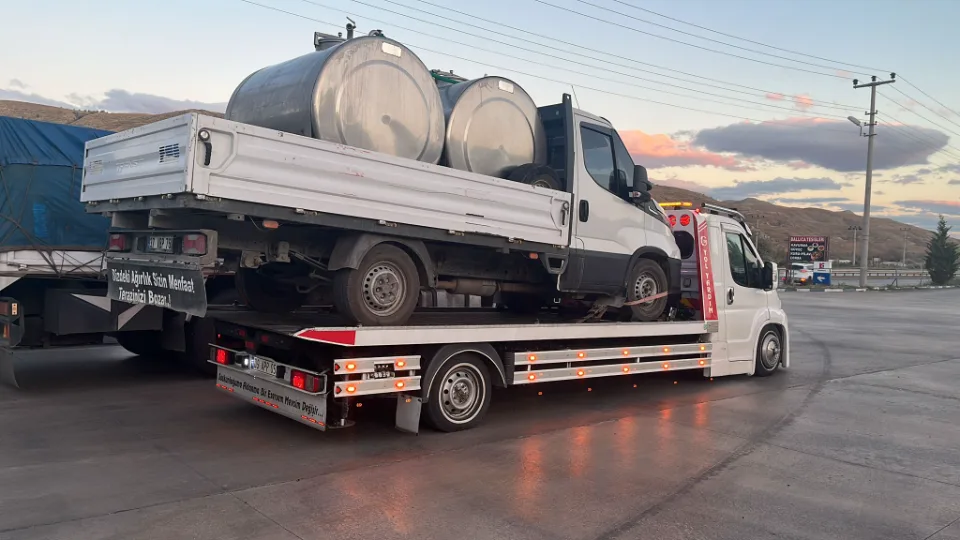 Tosya Yol Yardım Hizmetleri ve Oto Tamir - 1